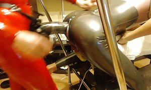 缺铁，在成人游戏3淘气色情